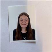 Profesora de apoyo escolar para niños de primaria o primeros años de la ESO